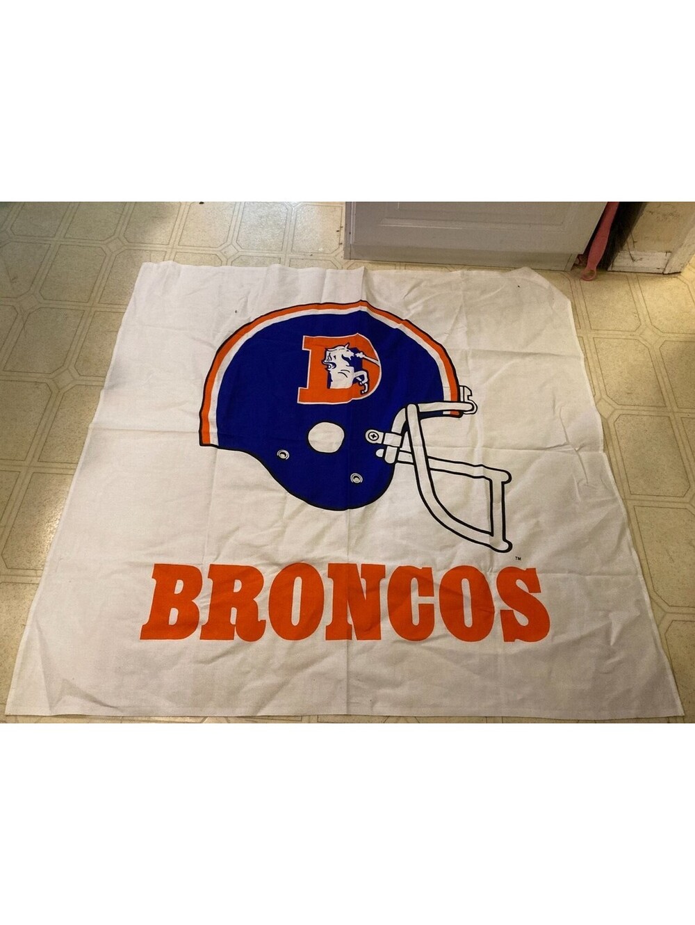 NFL Broncos Banner Flag Denver Vintage Helmet 1980s-1990s 42 in White